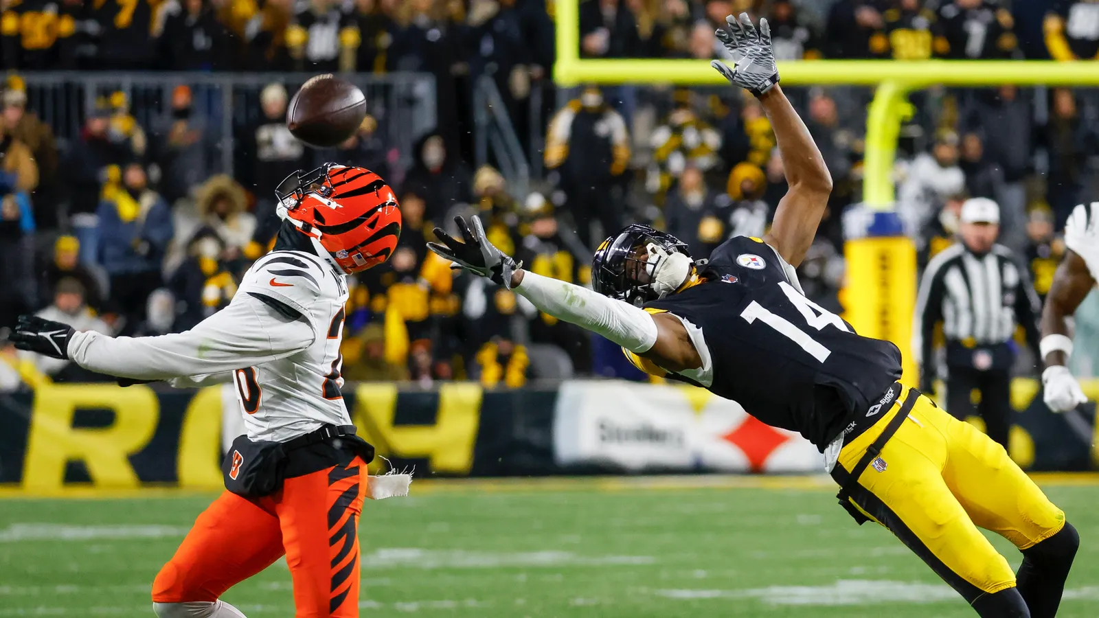 As final drives showed, little's changed for Steelers taken on the North Shore. Photo by JUSTIN K. ALLER / GETTY