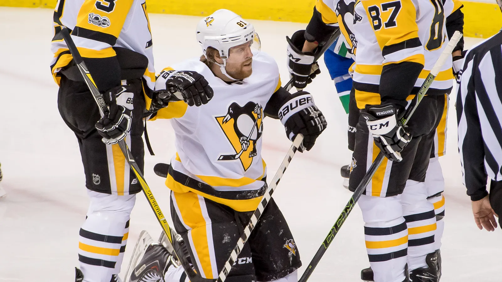 Kovacevic: Did Kessel really need Tocchet? taken at Highmark Stadium (Penguins)