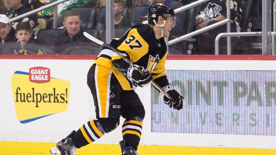 Rowney, Kuhnhackl leave game with lower-body injuries taken at PPG Paints Arena (Penguins)