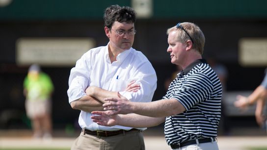 Nutting tells players, 'We're here to bring World Series' to Pittsburgh taken in Bradenton, Fla. (Pirates)