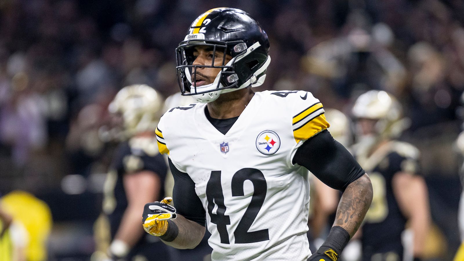 Steelers make it official, release Burnett