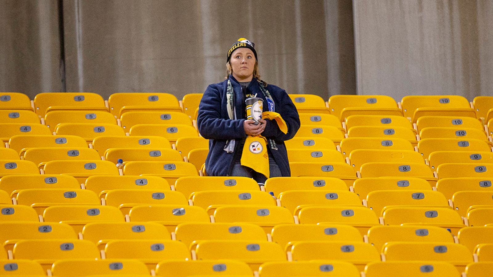 The face of disappointment: A young Steelers fan