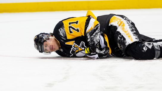 Malkin out 'week to week' after crosscheck to ribs taken at PPG Paints Arena (Courtesy of Point Park University)