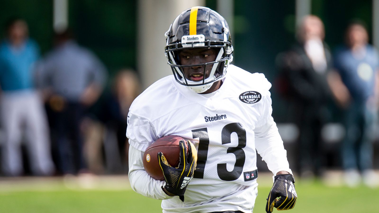 Rookie Bush making Steelers' heavy investment in him pay off