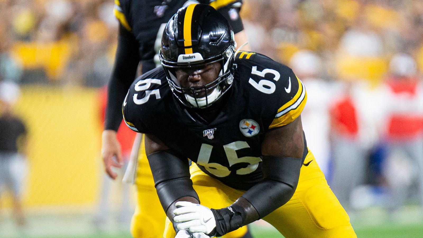 Bucs Trade for Steelers' T Jerald Hawkins