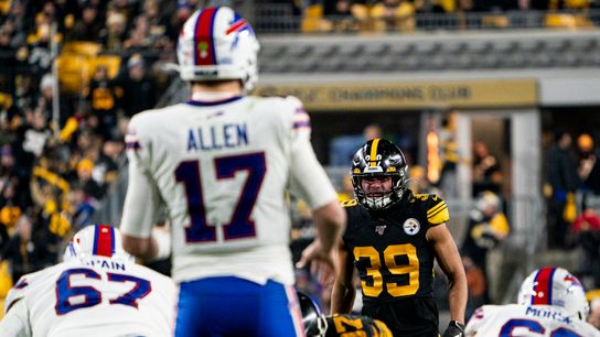 Lolley's Kickoff: Steelers vs. Jets ☕ taken in East Rutherford, N.J. (Steelers)