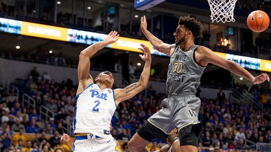 Pitt's guards stubbornly slamming into walls ☕ taken at Petersen Events Center (Pitt)