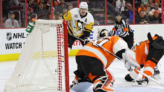 Malkin feeding off Kessel, Kunitz, and he's still hungry taken in Philadelphia (Penguins)