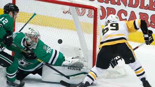 Guentzel's even-strength prowess on precipice of history taken in Dallas (Courtesy of Point Park University)