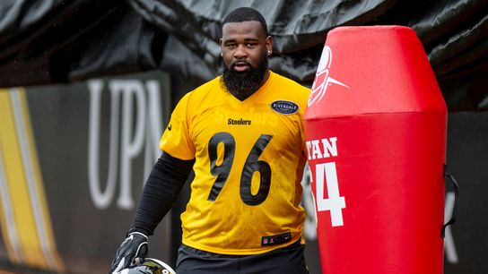 Carter's Classroom: Buggs vs. Big Dan ☕ taken at Highmark Stadium (Steelers)