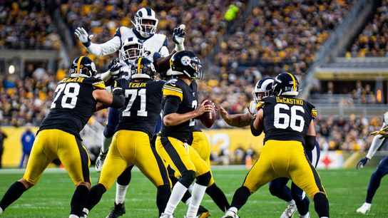 Carter's Classroom: Better plans for offensive line ☕ taken at Rooney Sports Complex (Steelers)