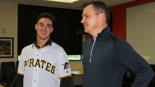 Pirates sign Australian outfielder for $594,000 taken at PNC Park (Pirates)