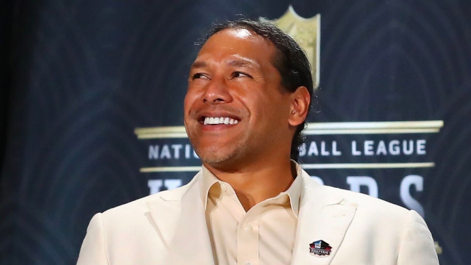 Troy Polamalu joins Steelers greats in Pro Football Hall of Fame