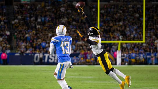 Carter's Classroom: Steelers take away Rivers' top options ☕ taken at Highmark Stadium (Steelers)