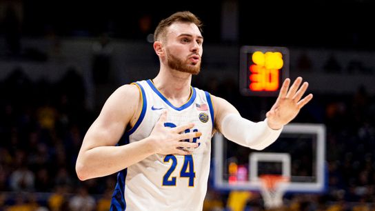 Murphy's Law in full effect for upset loss ☕ taken at Petersen Events Center (Pitt)