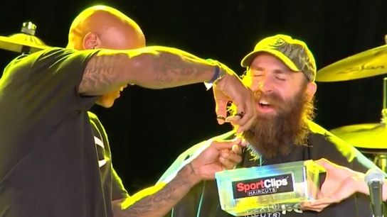 Keisel's famous beard gets one last shear taken at Highmark Stadium (Steelers)