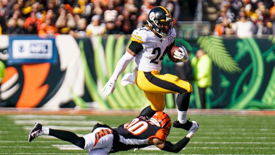 Carter's Classroom: Snell plays closer role again ☕ taken at Rooney Complex (Steelers)