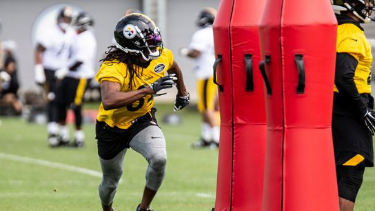 Carter's Classroom: Edmunds' versatility key ☕ taken at Rooney Complex (Steelers)