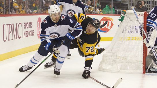 Hornqvist hit by shot, leaves game early taken at PPG Paints Arena (Courtesy of Point Park University)