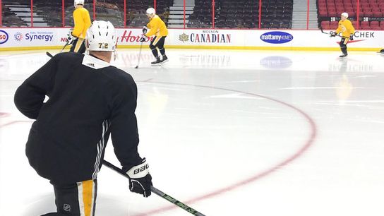 Hornqvist day-to-day with upper-body injury taken in Ottawa (Penguins)