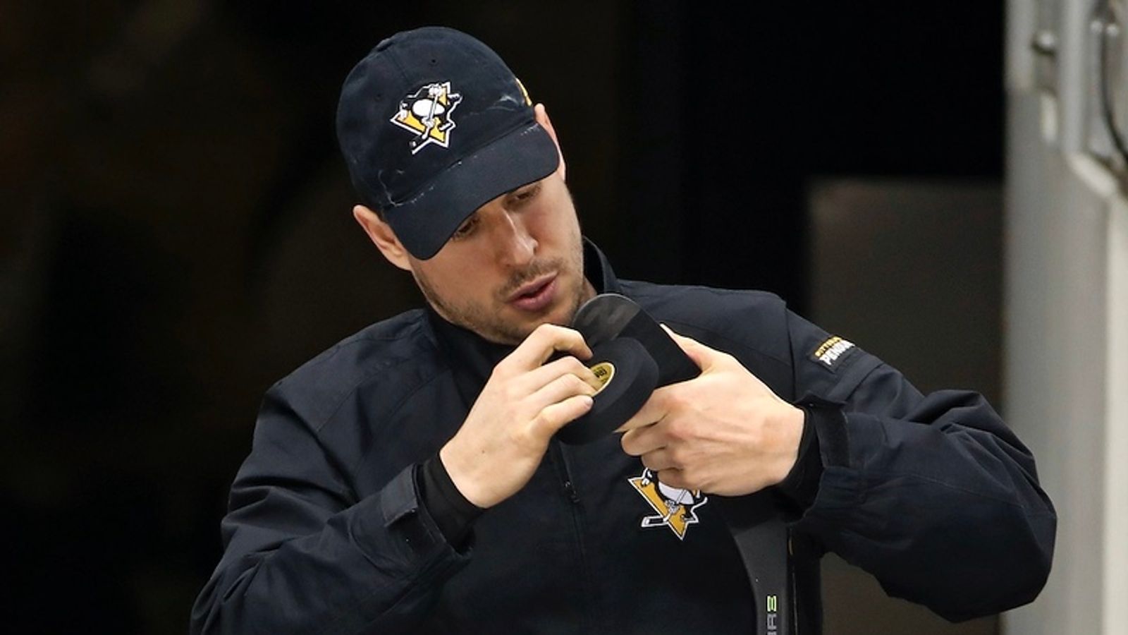 Pastrnak's tape job makes for incredibly unique stick - NBC Sports