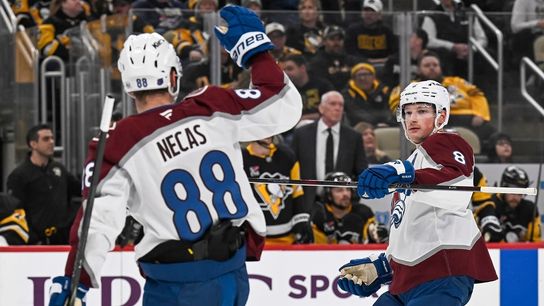 LIVE: Avalanche 5, Penguins 1, second period taken Uptown