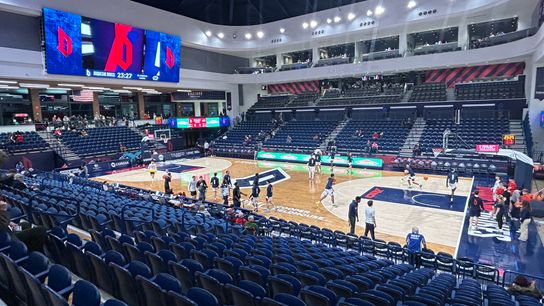 Duquesne vs. St. Bonaventure, 2:01 p.m. taken in Uptown